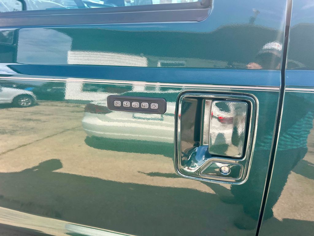 2011 Ford F-350 Image 17