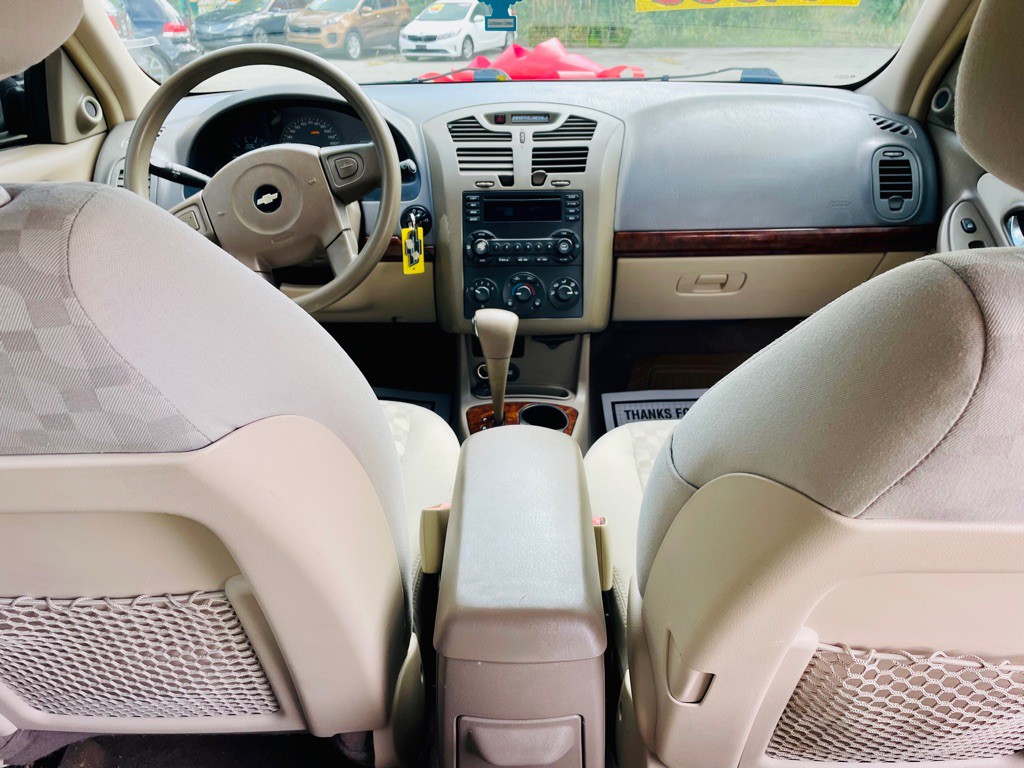 2004 Chevrolet Malibu Image 11