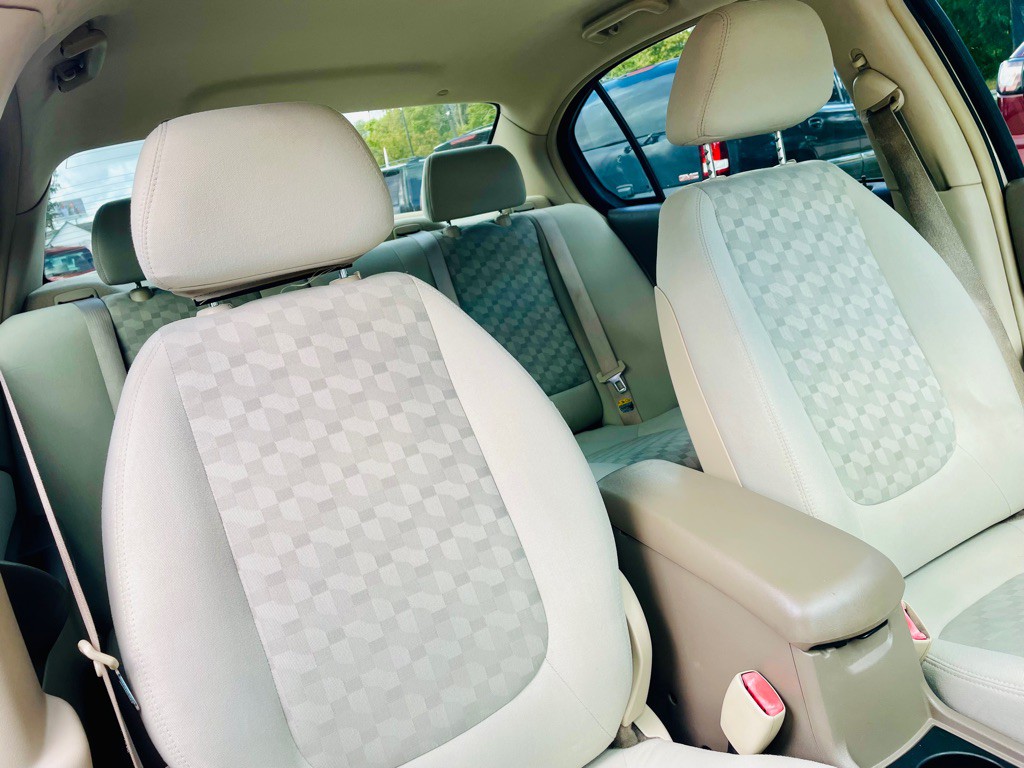 2004 Chevrolet Malibu Image 14
