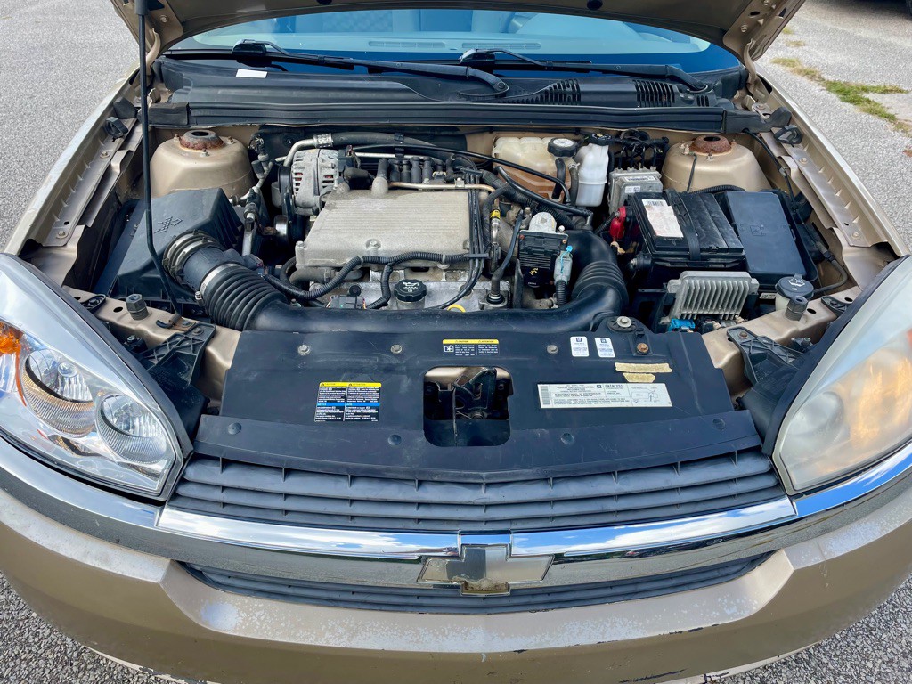 2004 Chevrolet Malibu Image 18
