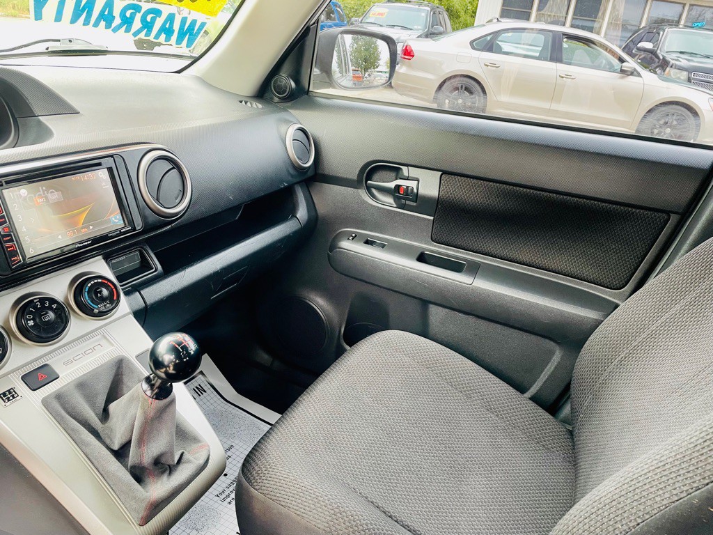 2009 Scion xB Image 10