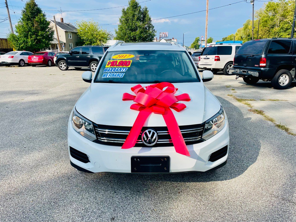 2017 Volkswagen Tiguan Image 2