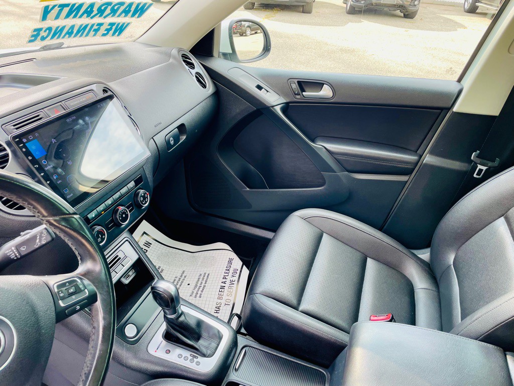 2017 Volkswagen Tiguan Image 9