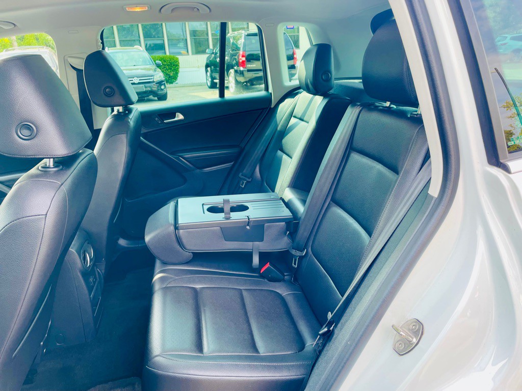 2017 Volkswagen Tiguan Image 13