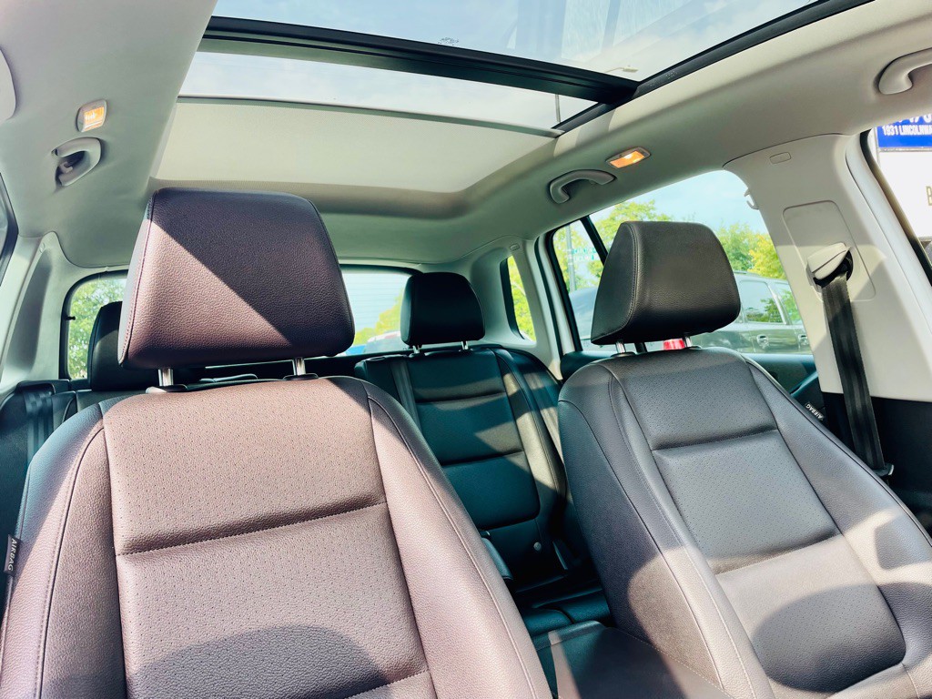 2017 Volkswagen Tiguan Image 15