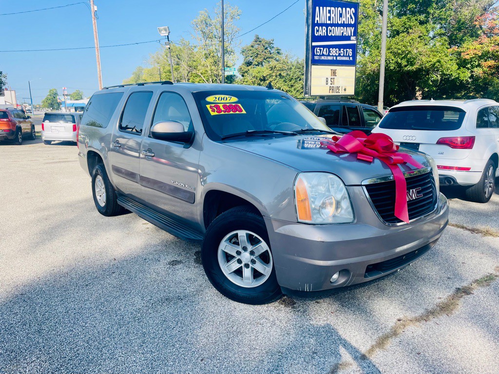 2007 GMC Yukon Image 3