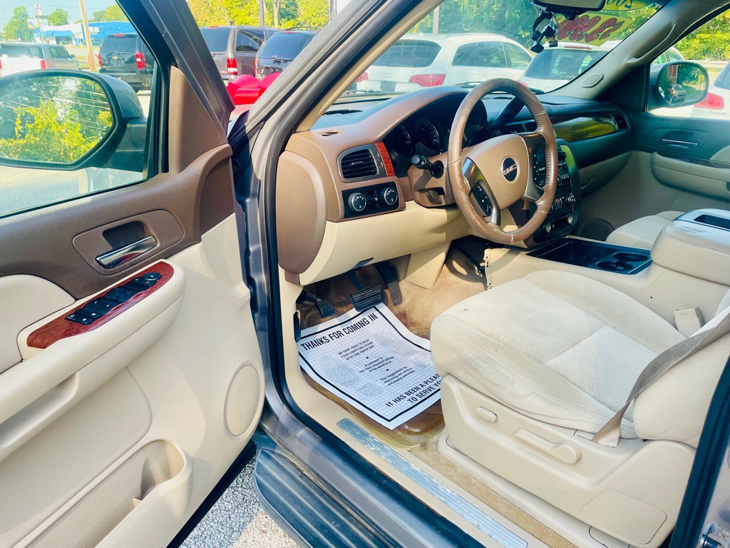 2007 GMC Yukon Image 9