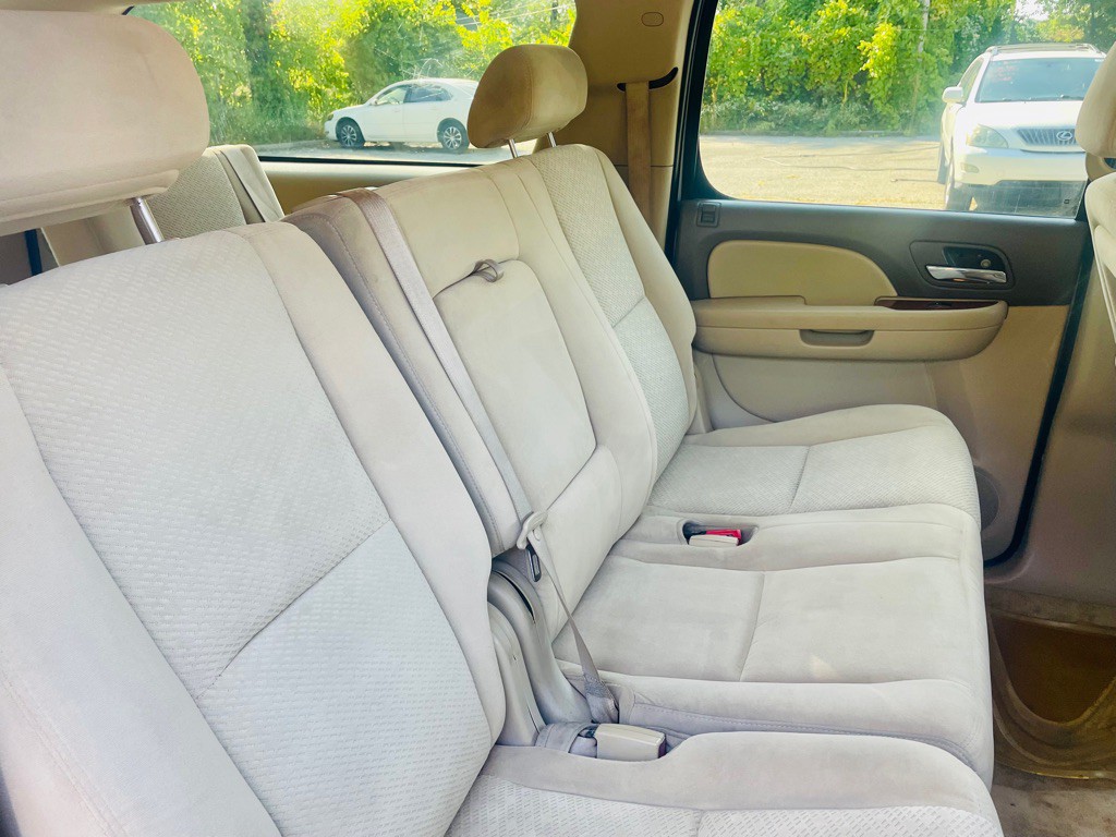 2007 GMC Yukon Image 18