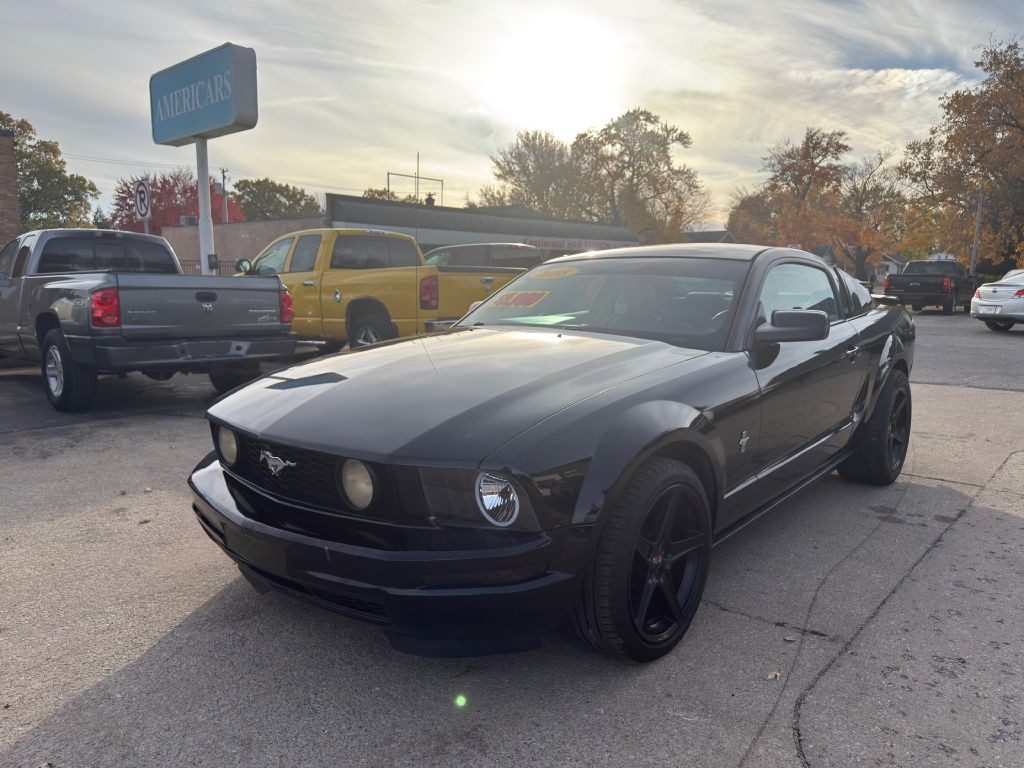 2008 Ford Mustang Image 3