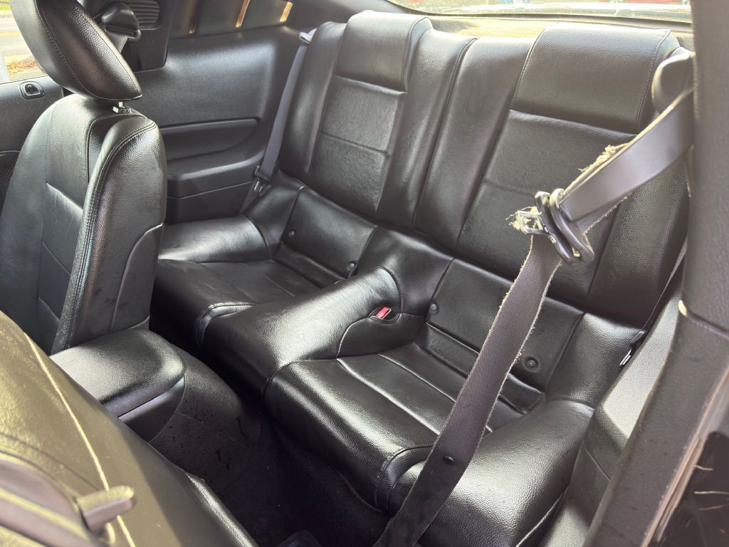 2008 Ford Mustang Image 10