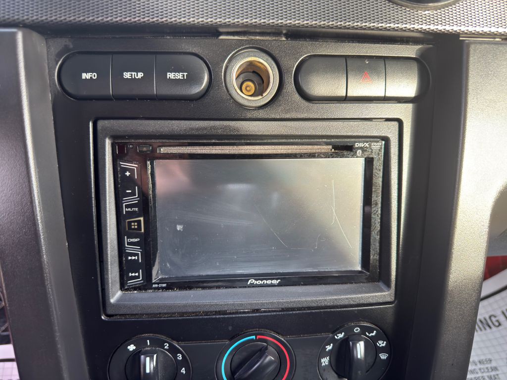 2008 Ford Mustang Image 13