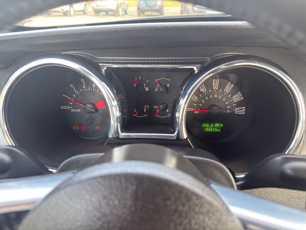 2008 Ford Mustang Image 16