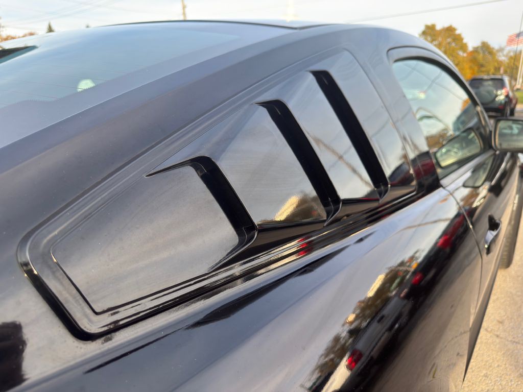 2008 Ford Mustang Image 20