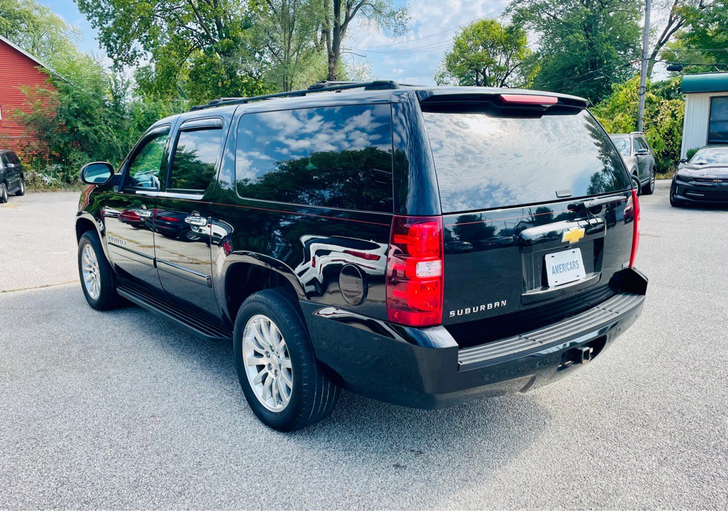 2007 Chevrolet Suburban Image 8