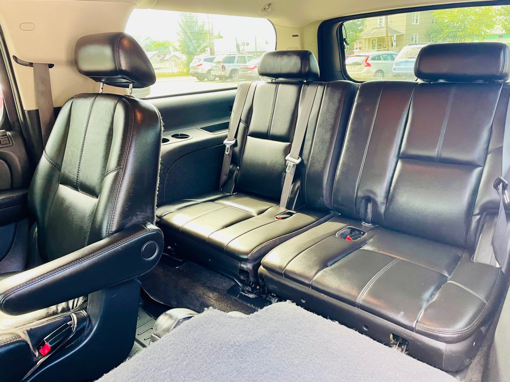 2007 Chevrolet Suburban Image 16