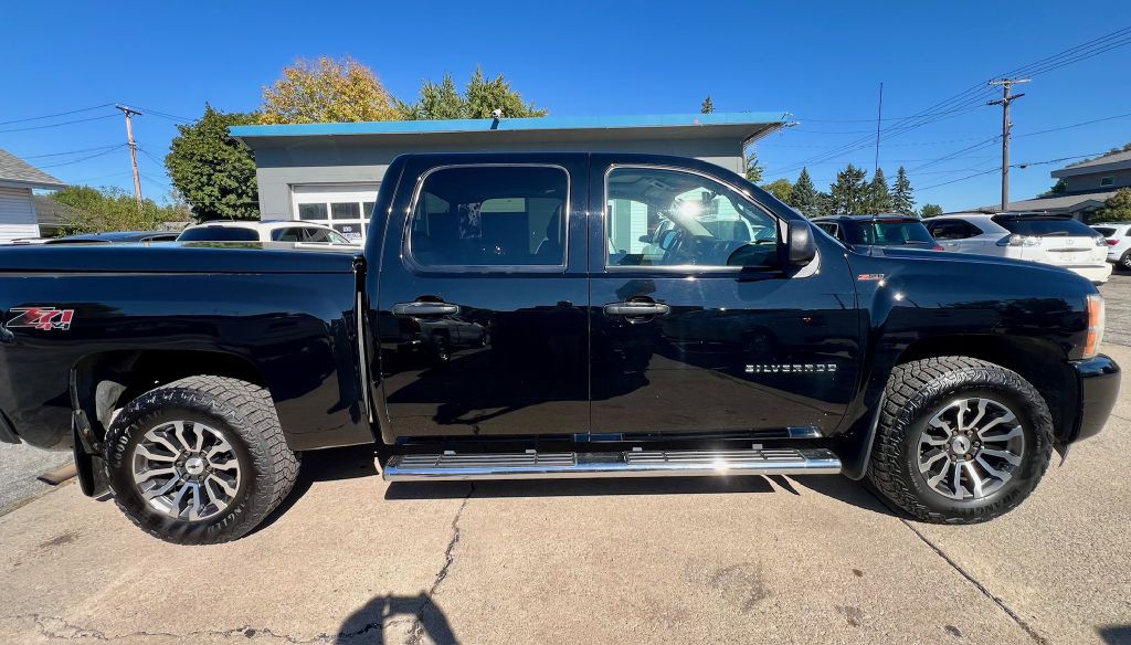 2011 Chevrolet Silverado 1500 Image 4