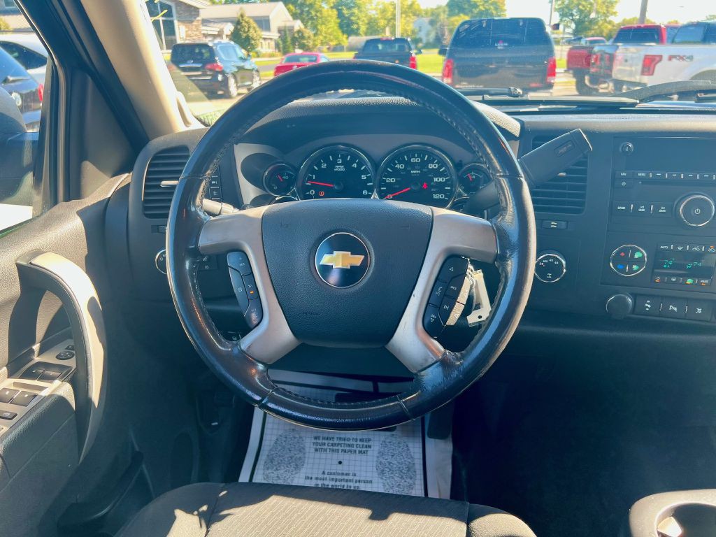 2011 Chevrolet Silverado 1500 Image 18