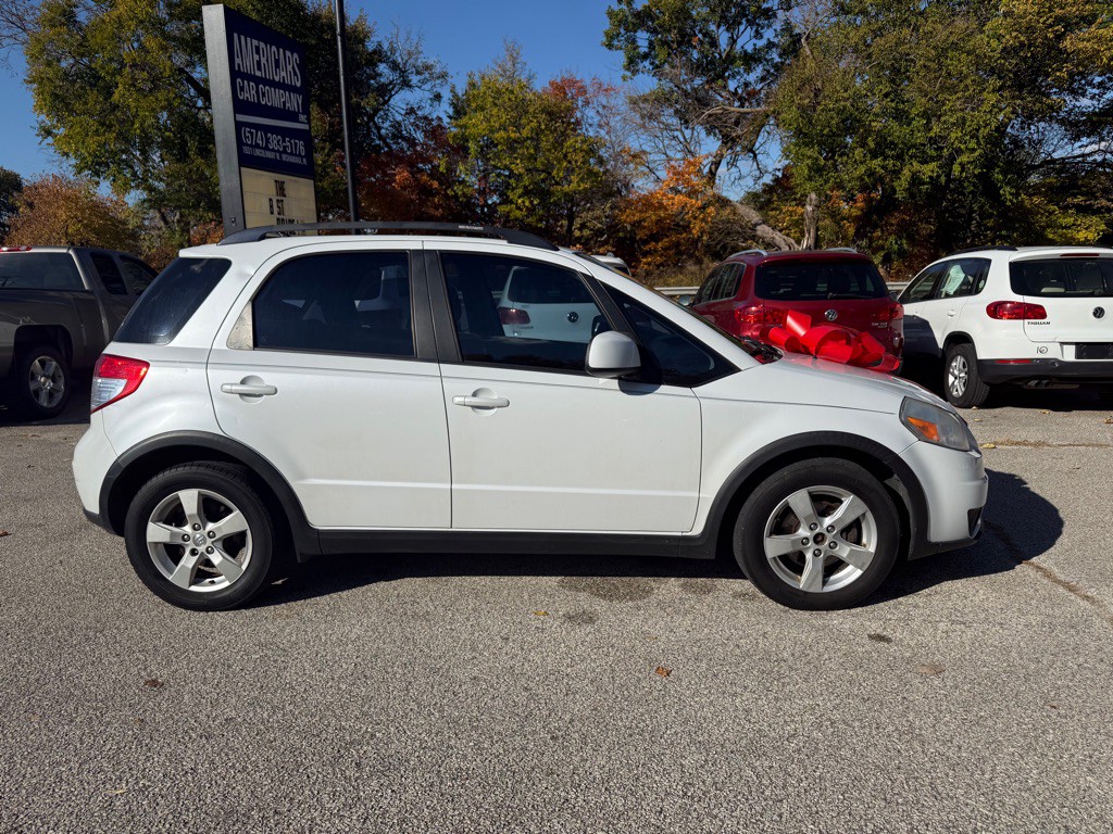 2012 Suzuki SX4 Image 3