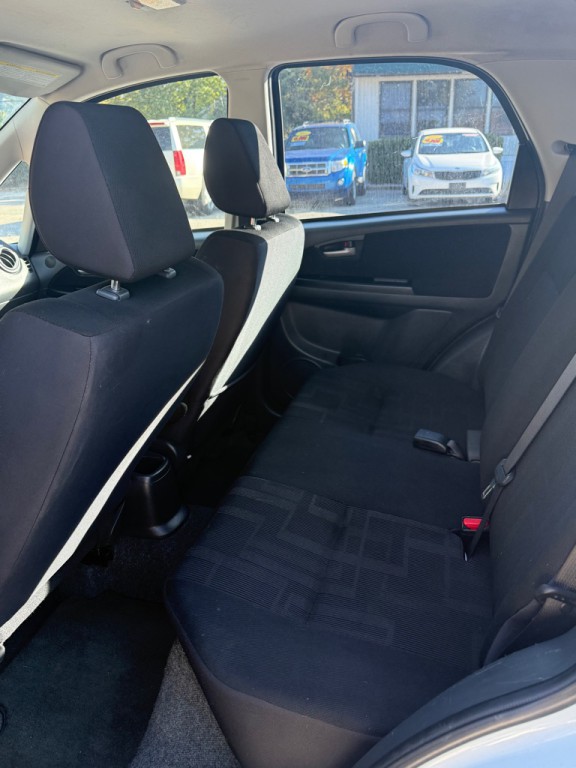 2012 Suzuki SX4 Image 13