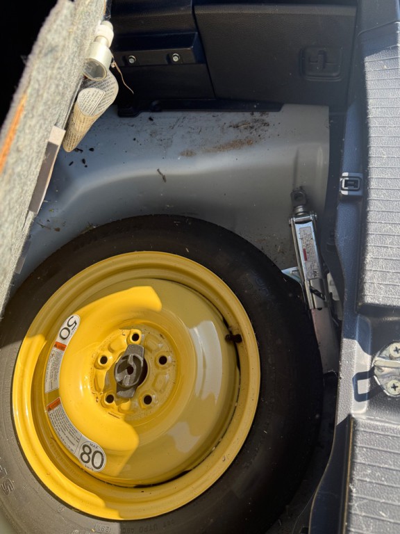 2012 Suzuki SX4 Image 17