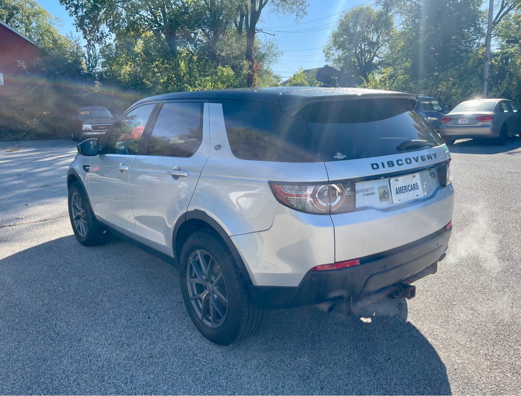 2016 Land Rover Discovery Sport Image 8