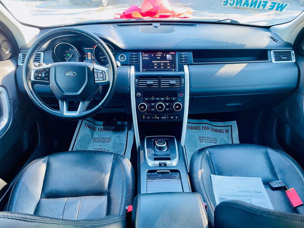 2016 Land Rover Discovery Sport Image 11