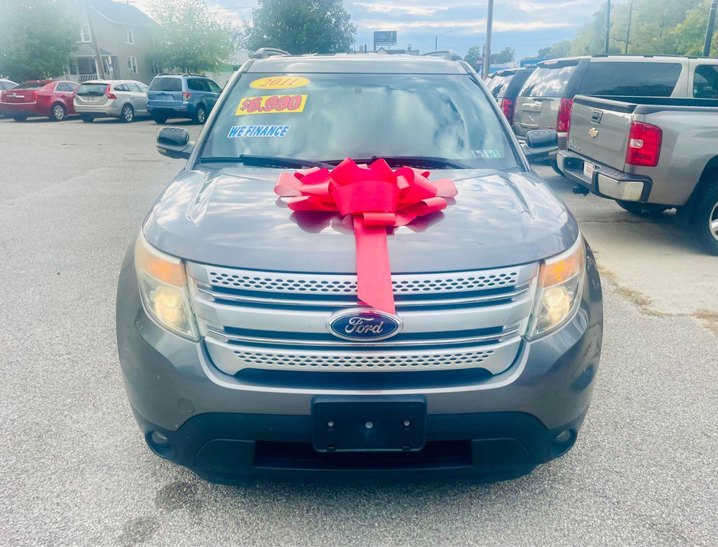 2011 Ford Explorer Image 2