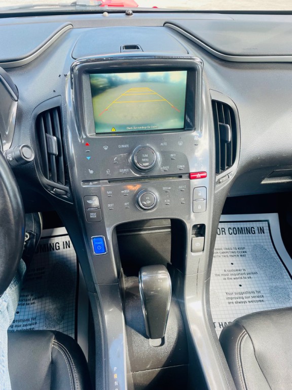 2015 Chevrolet Volt Image 18