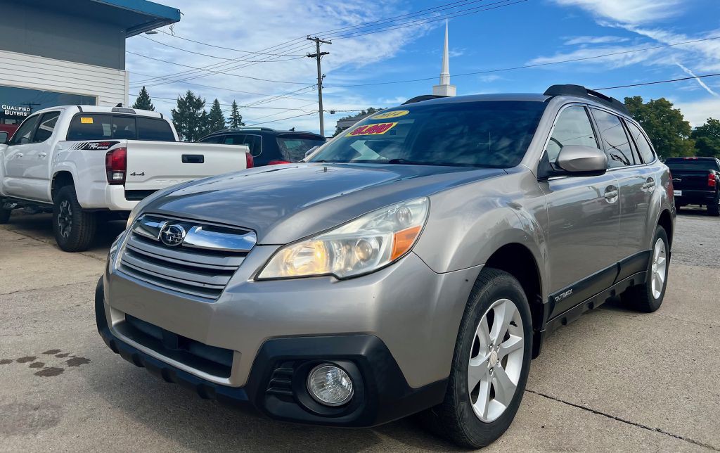 2014 Subaru Outback Image 1