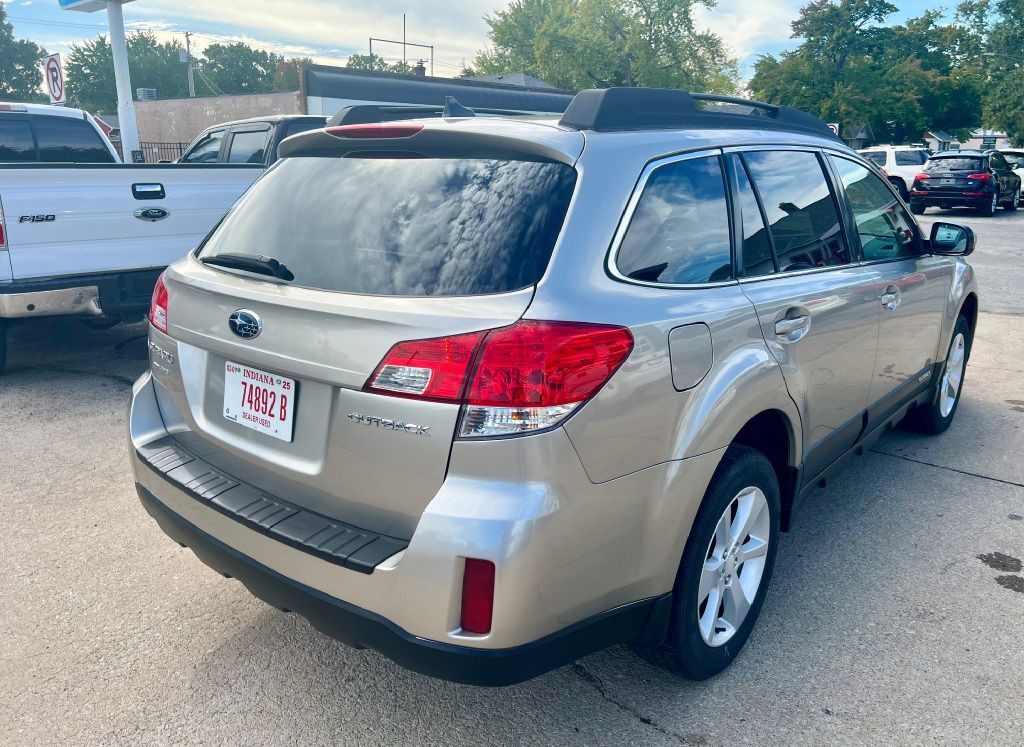 2014 Subaru Outback Image 5
