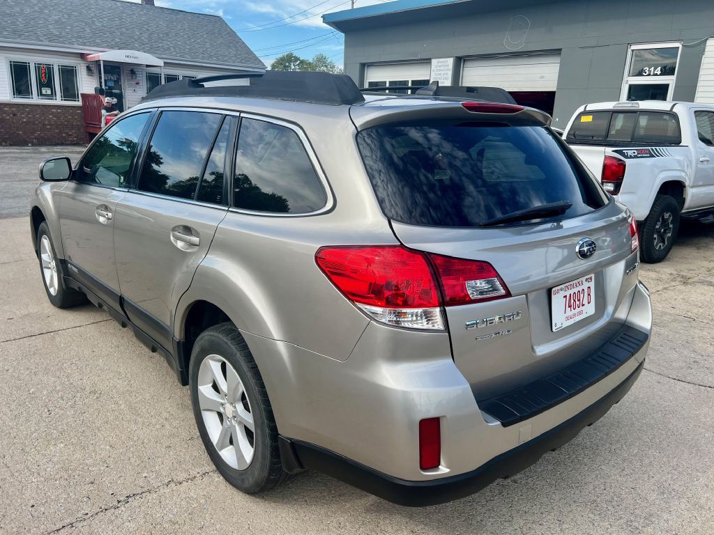 2014 Subaru Outback Image 7