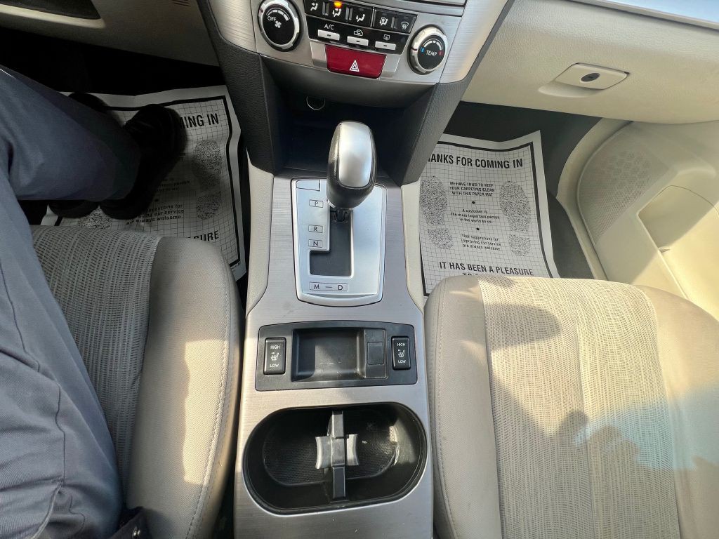 2014 Subaru Outback Image 23