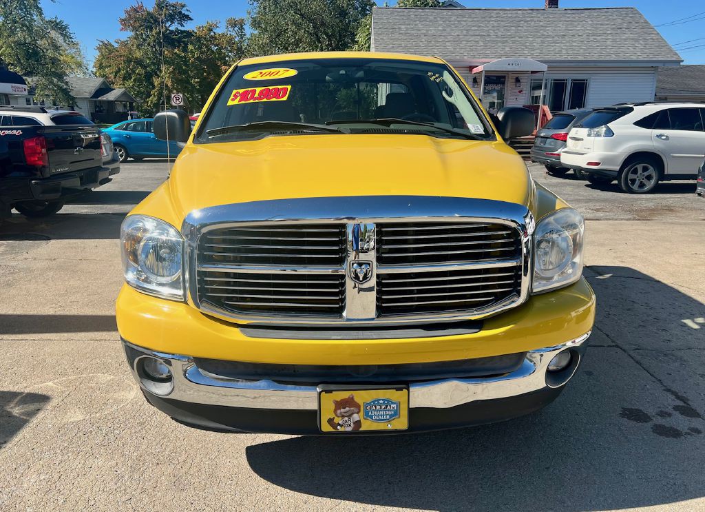 2007 Dodge Ram 1500 Image 2