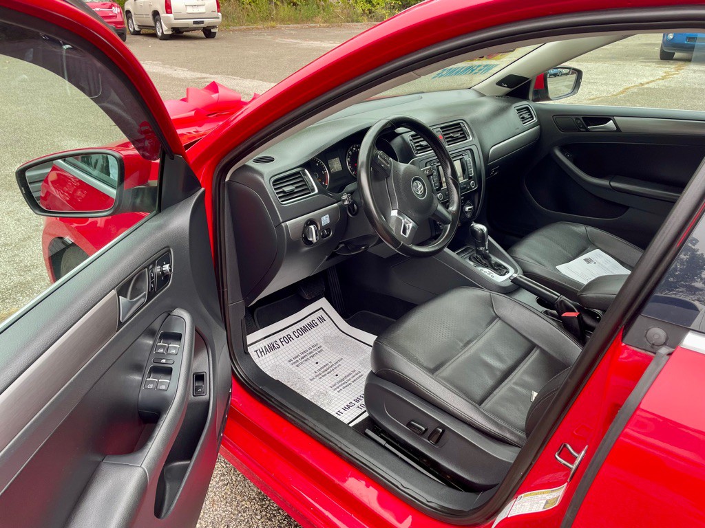 2013 Volkswagen Jetta Image 9