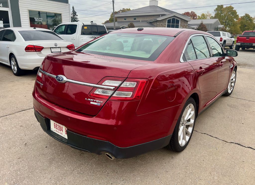 2015 Ford Taurus Image 5
