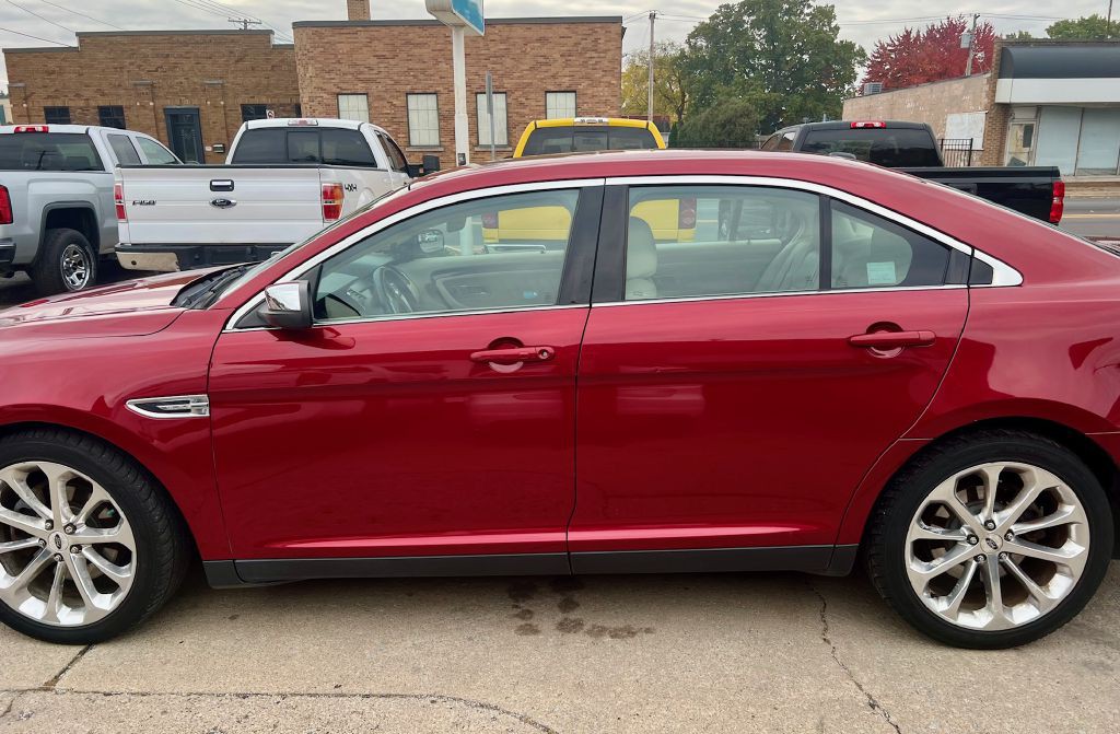 2015 Ford Taurus Image 8