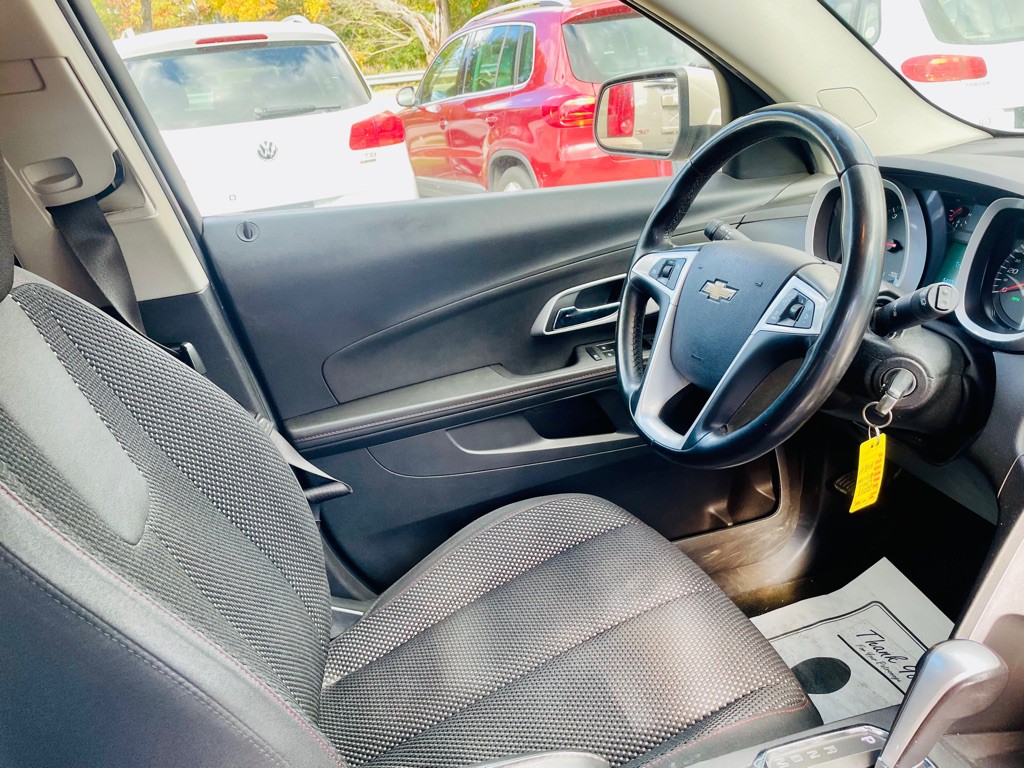 2011 Chevrolet Equinox Image 12