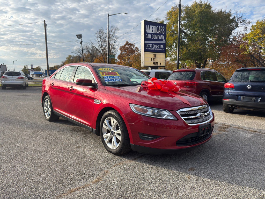 2010 Ford Taurus Image 2