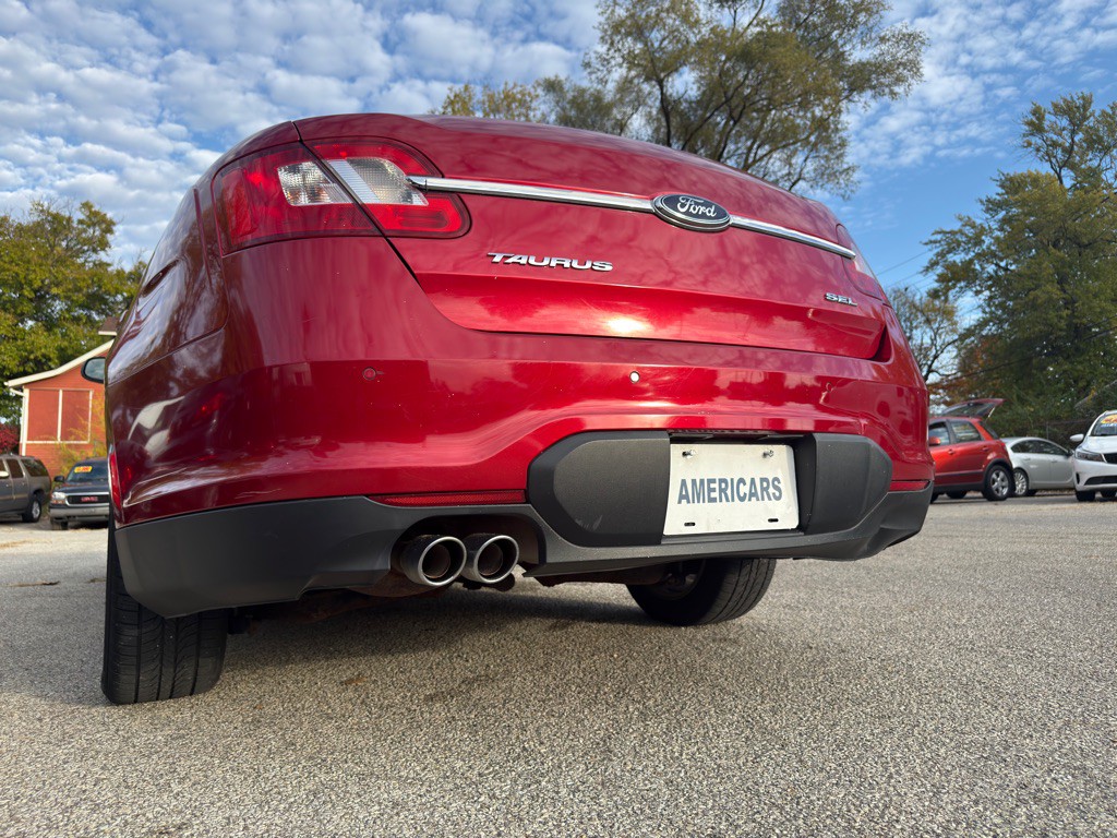 2010 Ford Taurus Image 24