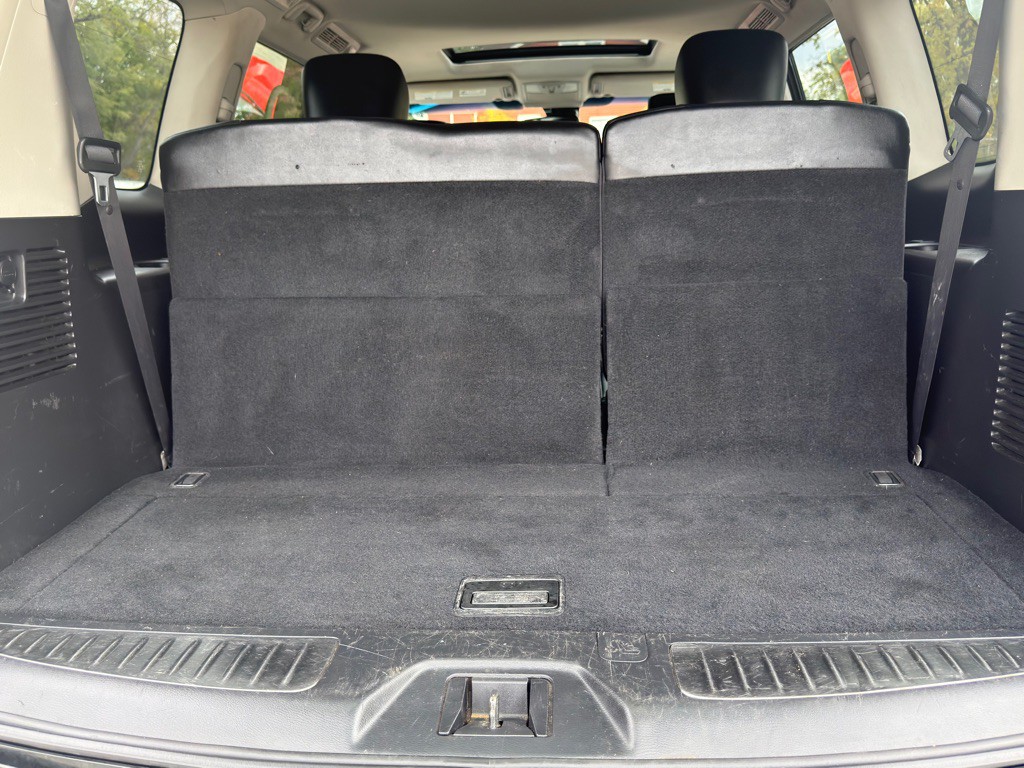 2012 INFINITI QX56 Image 28