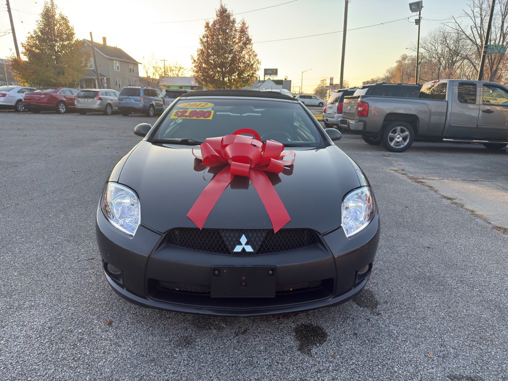 2012 Mitsubishi Eclipse Image 2