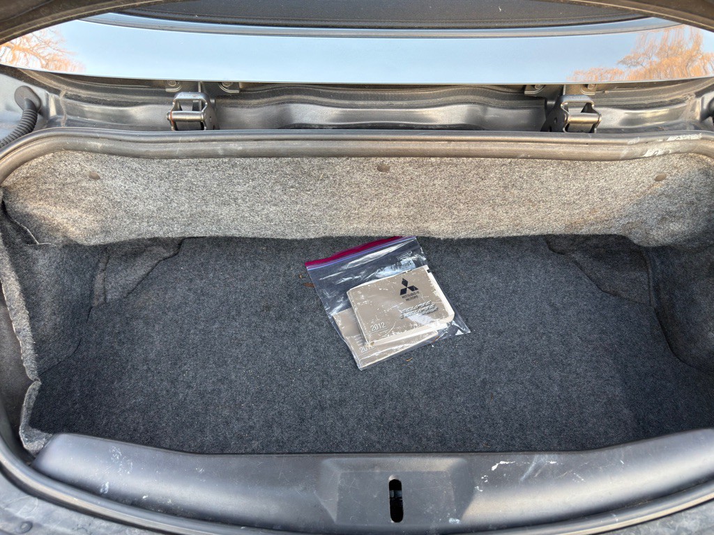 2012 Mitsubishi Eclipse Image 19