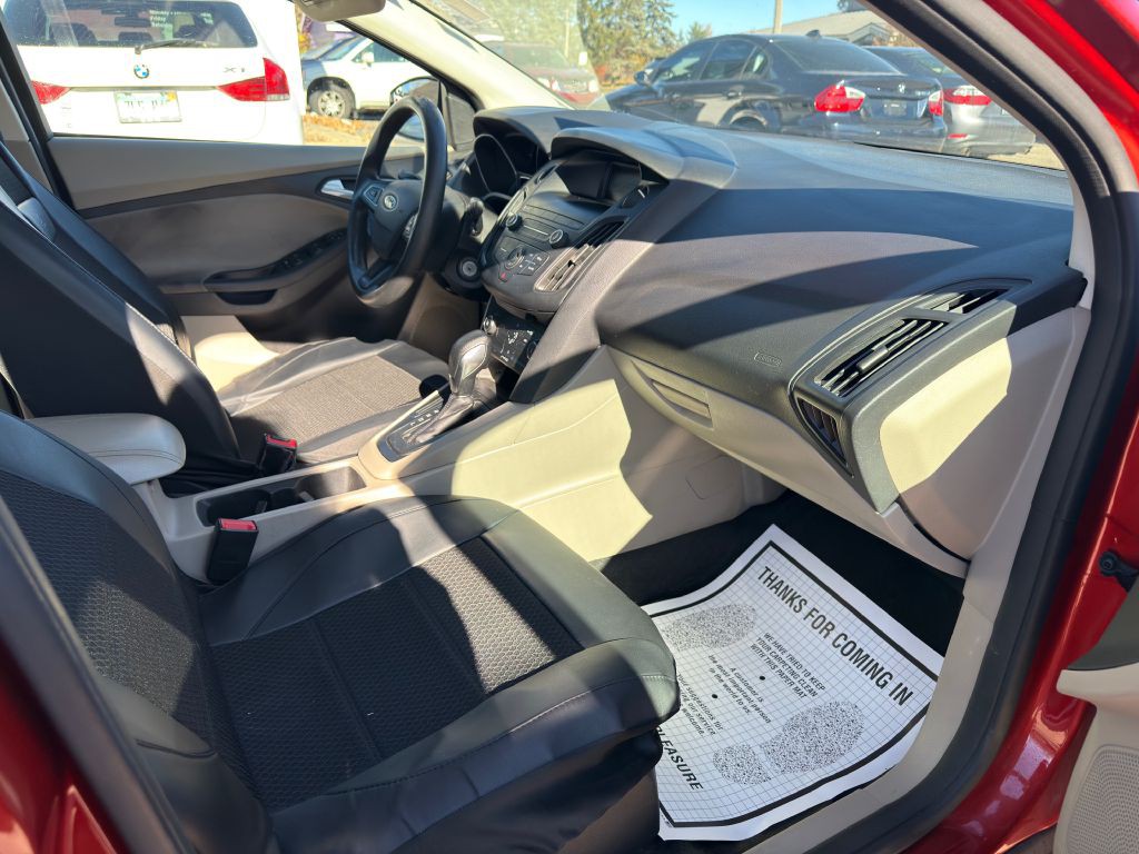 2018 Ford Focus Image 17