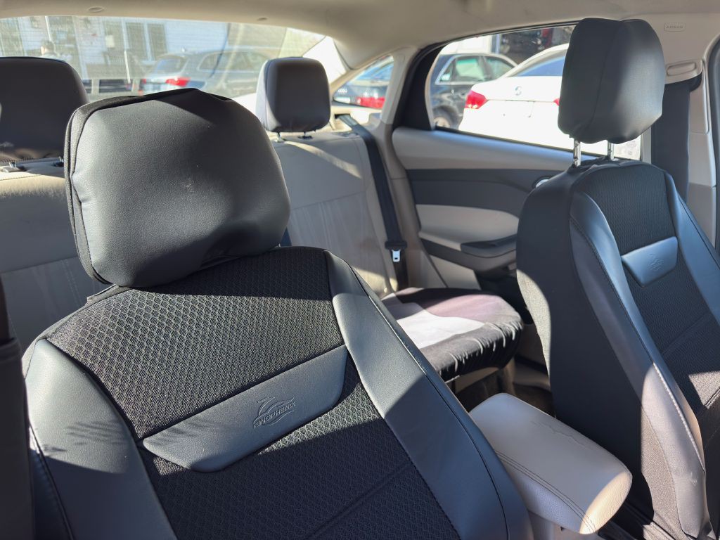 2018 Ford Focus Image 18