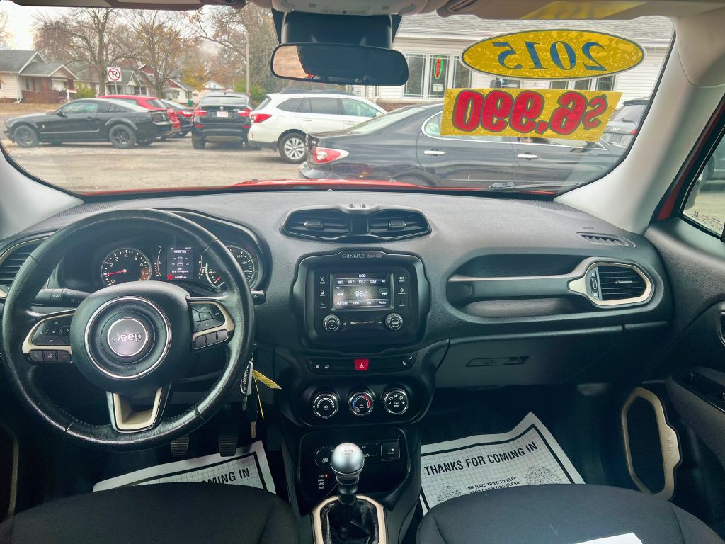 2015 Jeep Renegade Image 20