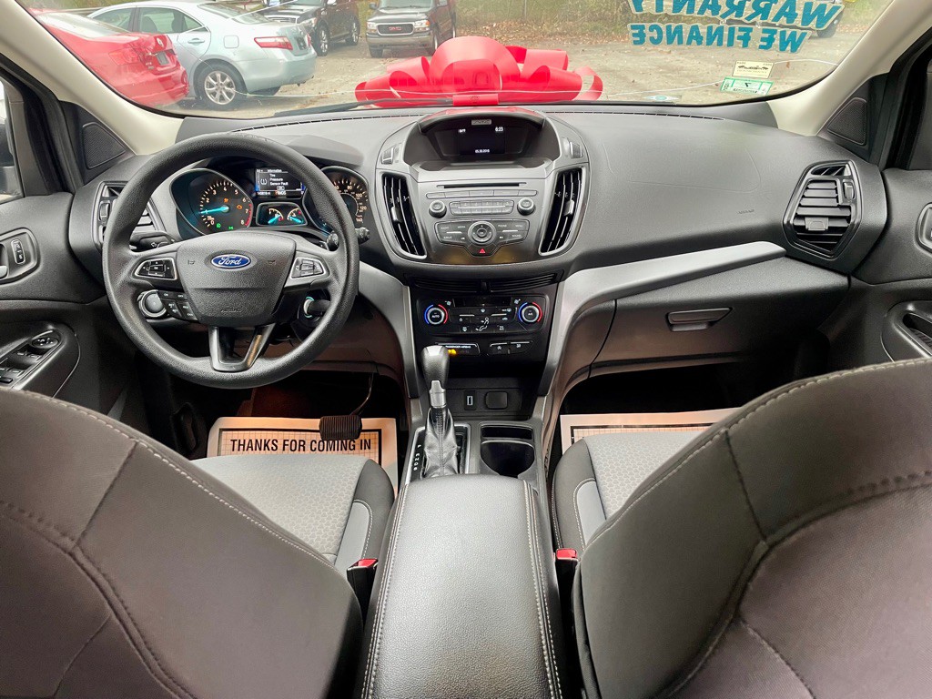 2017 Ford Escape Image 10