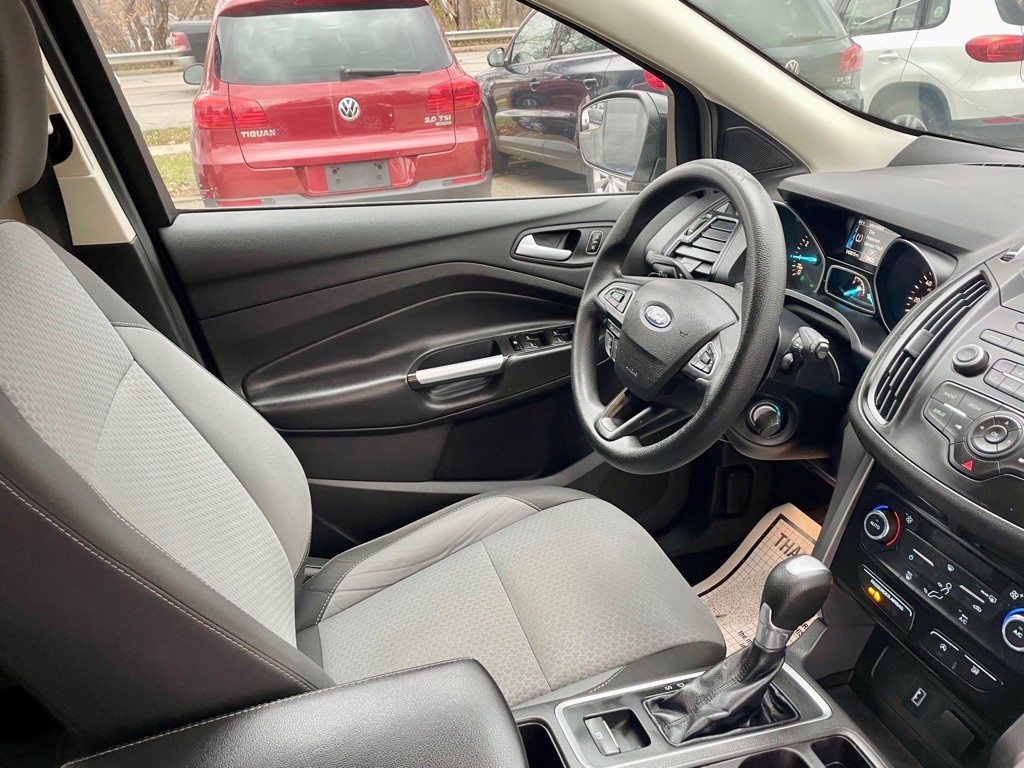 2017 Ford Escape Image 11