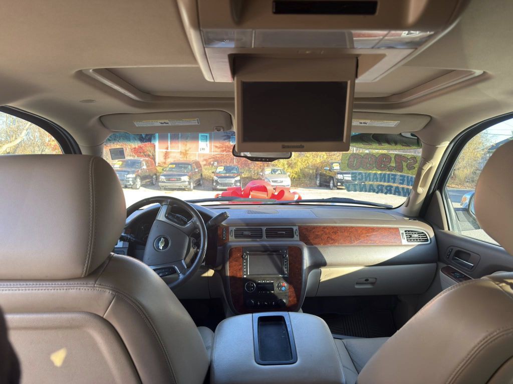 2012 Chevrolet Tahoe Image 12