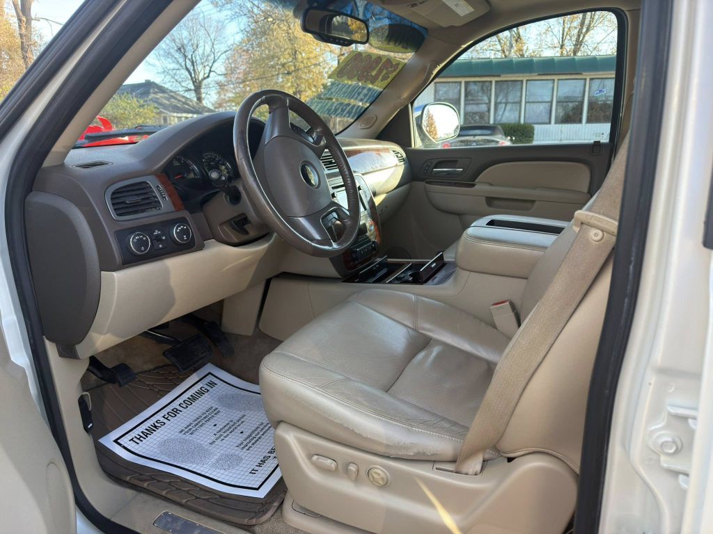 2012 Chevrolet Tahoe Image 13