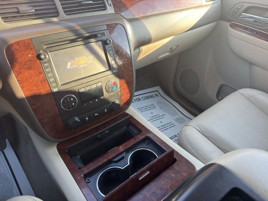 2012 Chevrolet Tahoe Image 16